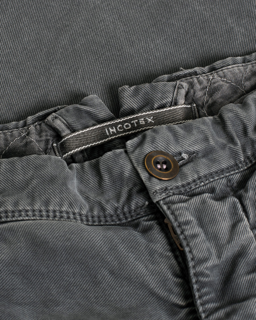 Herr | Incotex Slim Fit Garment Dyed Washed Chino Dark Grey W34 | Pre-owned | Incotex Slim Fit Garment Dyed Washed Chino Dark Grey W34