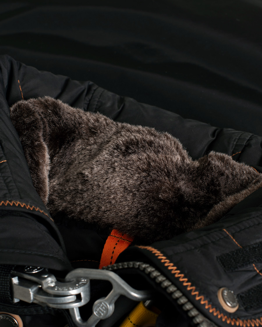 Herr | Parajumpers Right Hand Masterpiece Parka Black | Pre-owned | Parajumpers Right Hand Masterpiece Parka Black