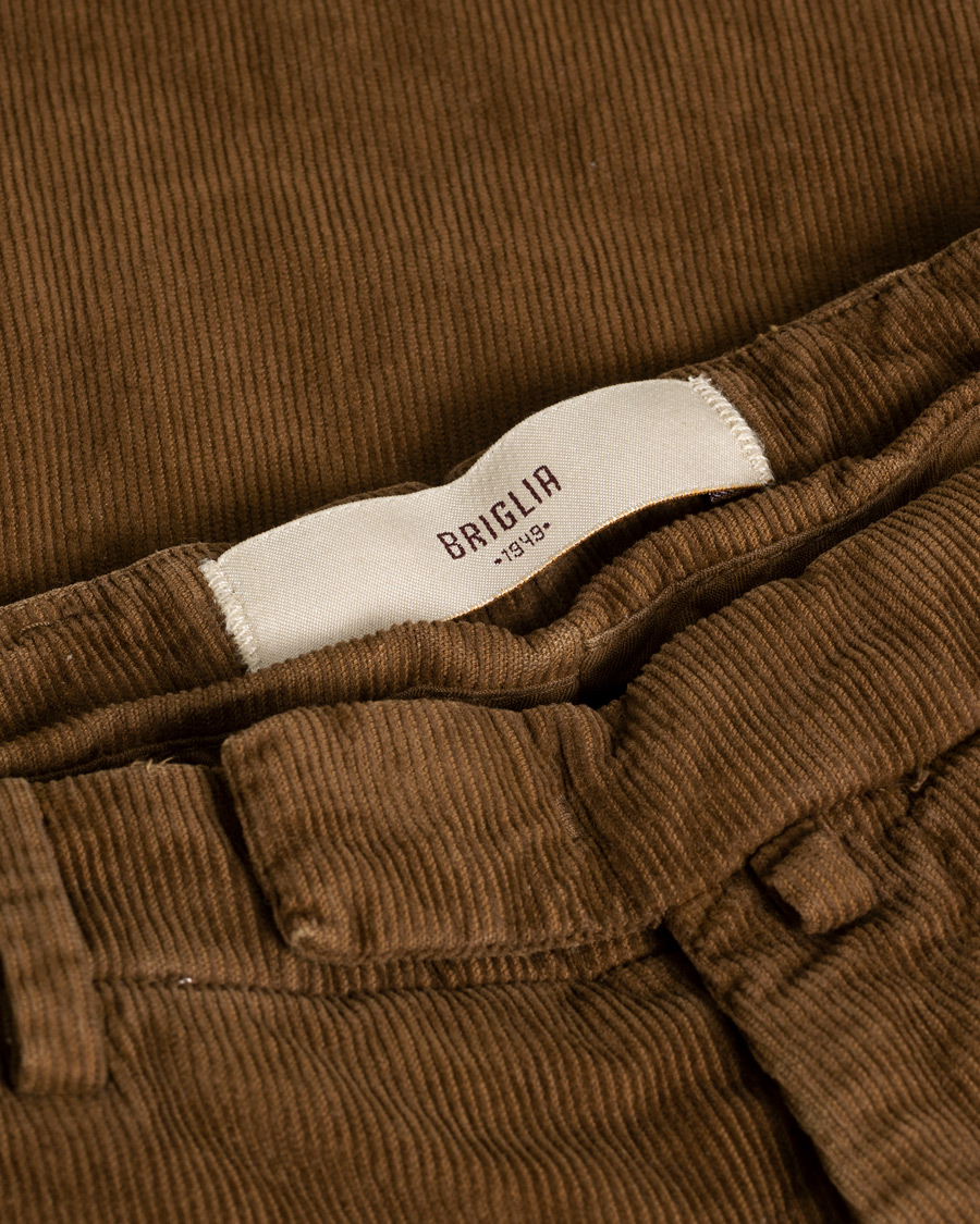 Herr | Briglia 1949 Slim Fit Corduroy Trousers Light Brown 48 | Pre-owned | Briglia 1949 Slim Fit Corduroy Trousers Light Brown 48