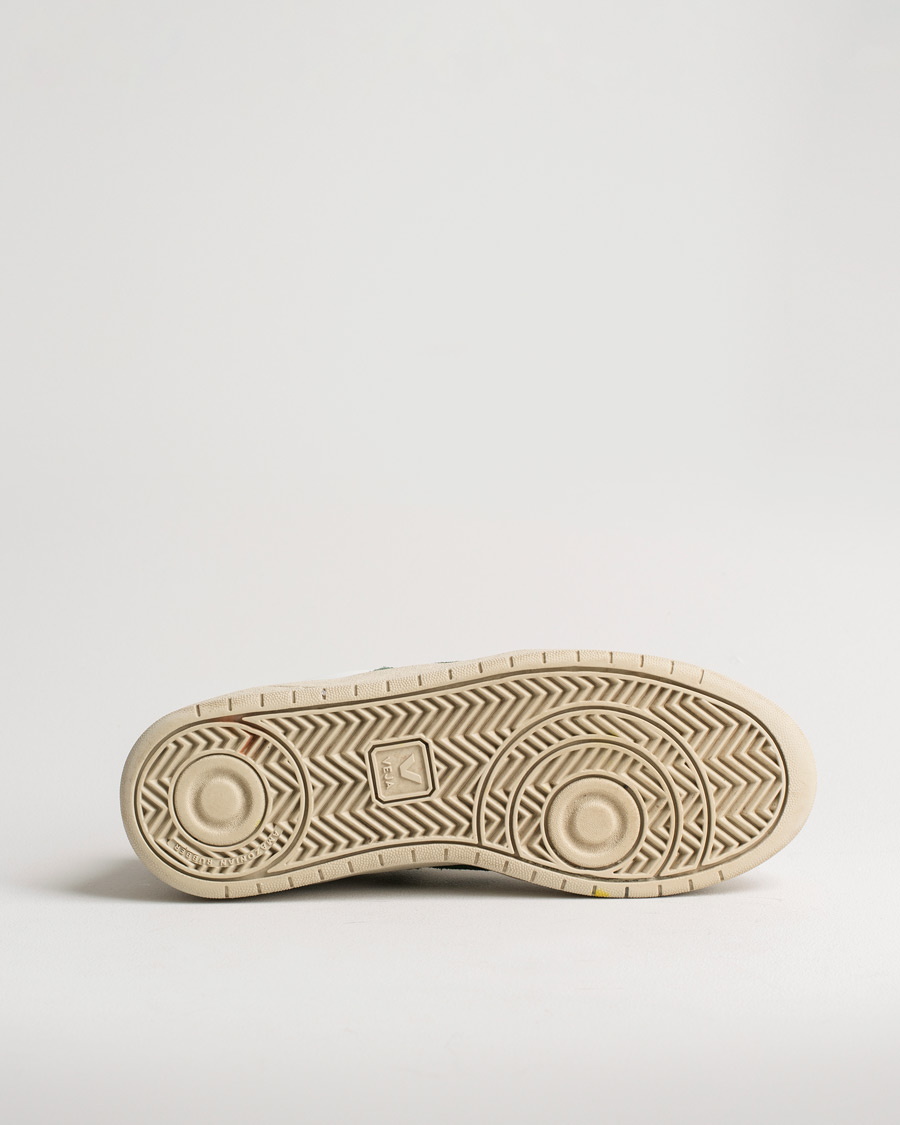 Herr | Veja V-12 Leather Sneaker Extra White/Cypres | Pre-owned | Veja V-12 Leather Sneaker Extra White/Cypres