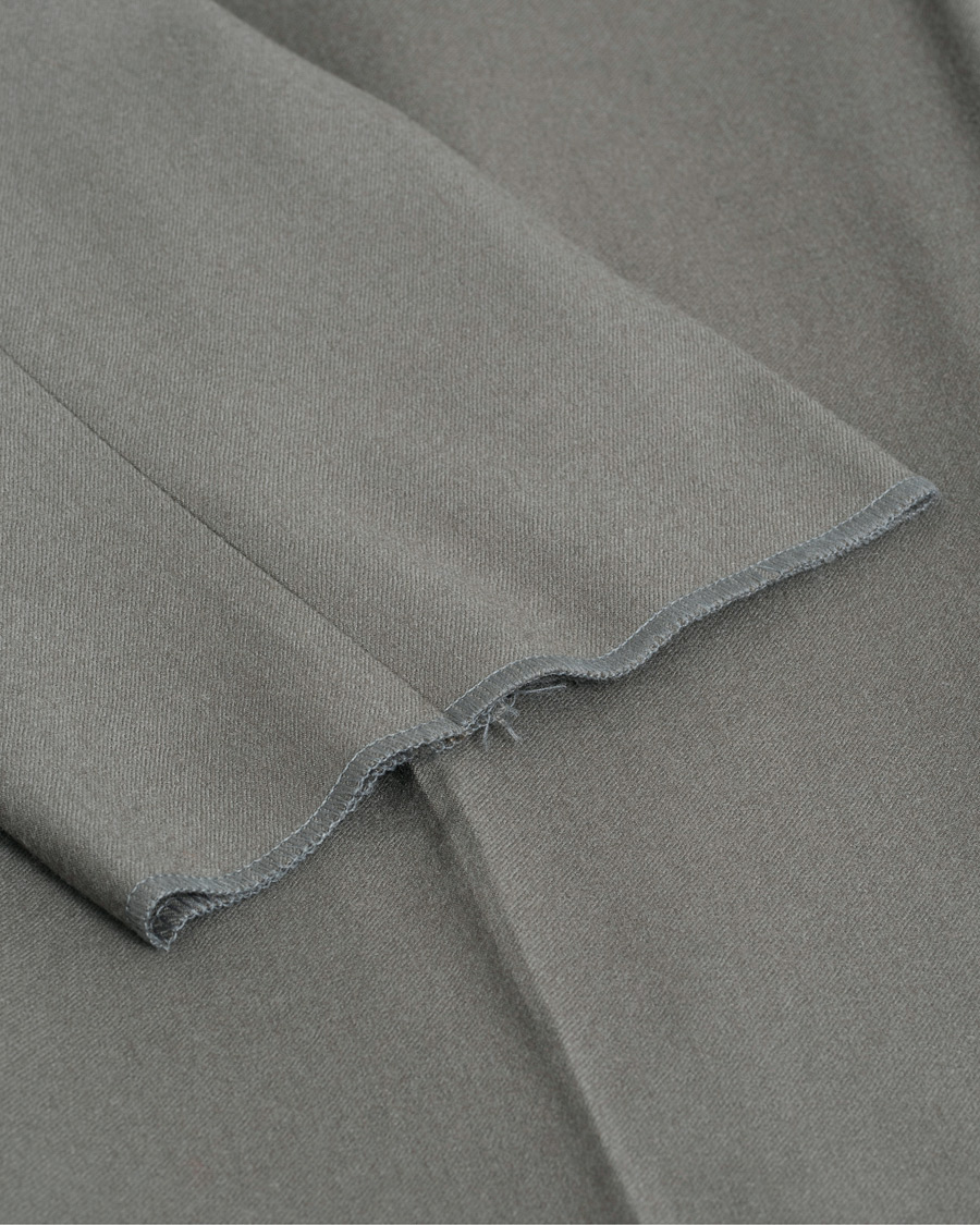 Herr | Giorgio Armani Tapered Wool Flannel Trousers Light Grey | Pre-owned | Giorgio Armani Tapered Wool Flannel Trousers Light Grey