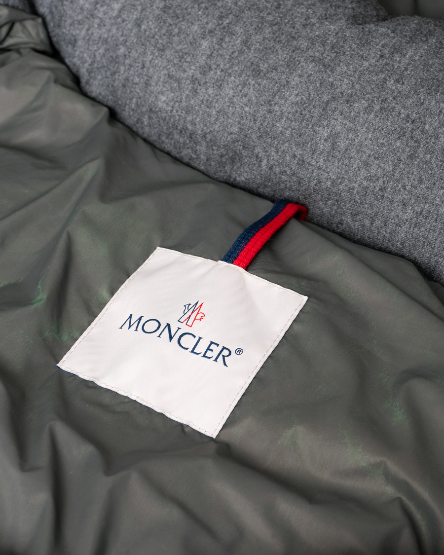 Herr | Jackor | Pre-owned | Moncler Montgenevre Flannel Down Jacket Grey Melange