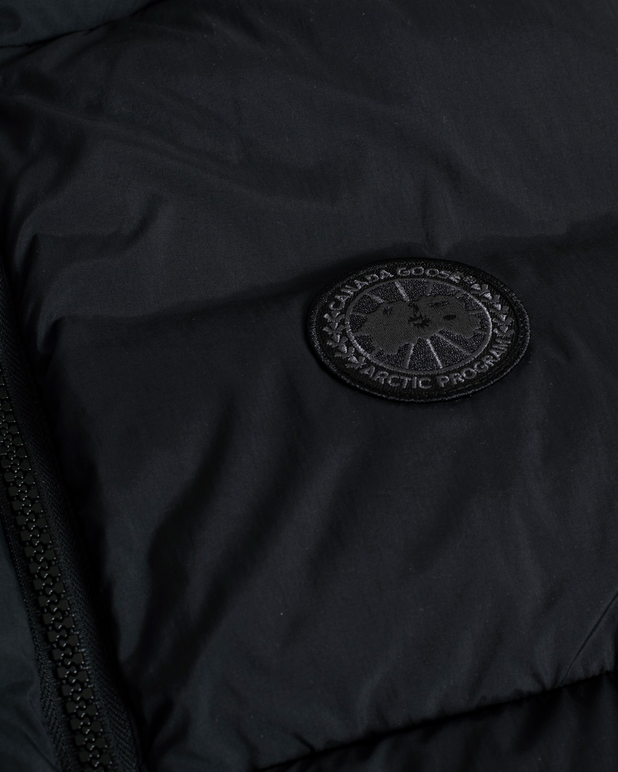 ☆ Everett Vest BLACK LABEL Canada Goose Black Label Everett Vest Black at CareOfCarl.com