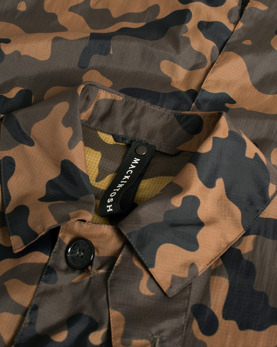 Herr | Mackintosh Shower Rain Coat Camo | Pre-owned | Mackintosh Shower Rain Coat Camo