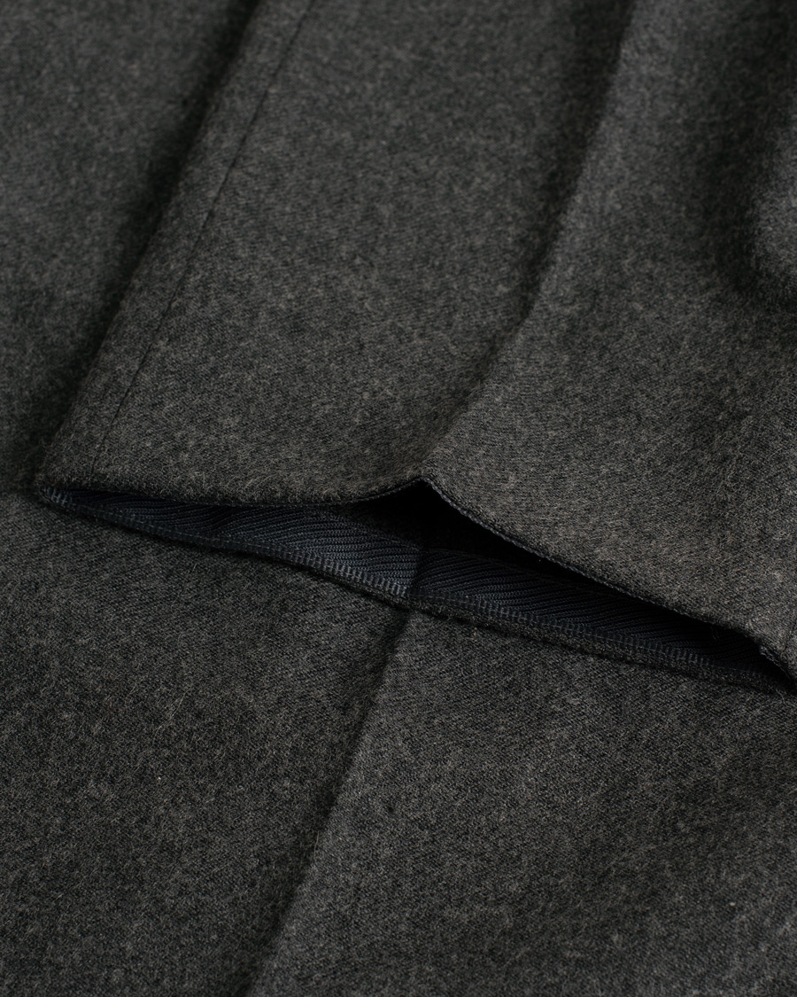 Herr | Morris Flannel Trousers Dark Grey 46 | Pre-owned | Morris Flannel Trousers Dark Grey 46