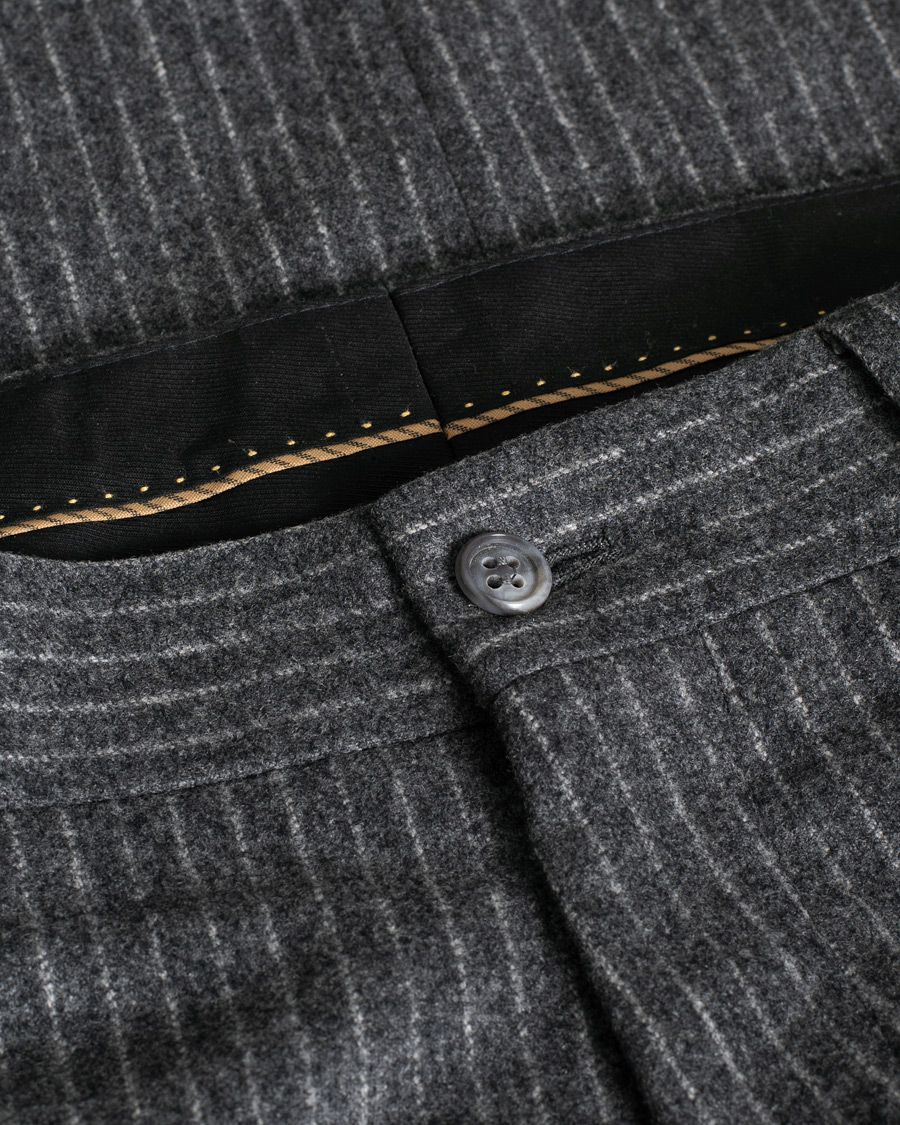 Herr | Utvalt av oss | Pre-owned | Tiger of Sweden 3-piece Pinstripe Flanell Suit Grey 50