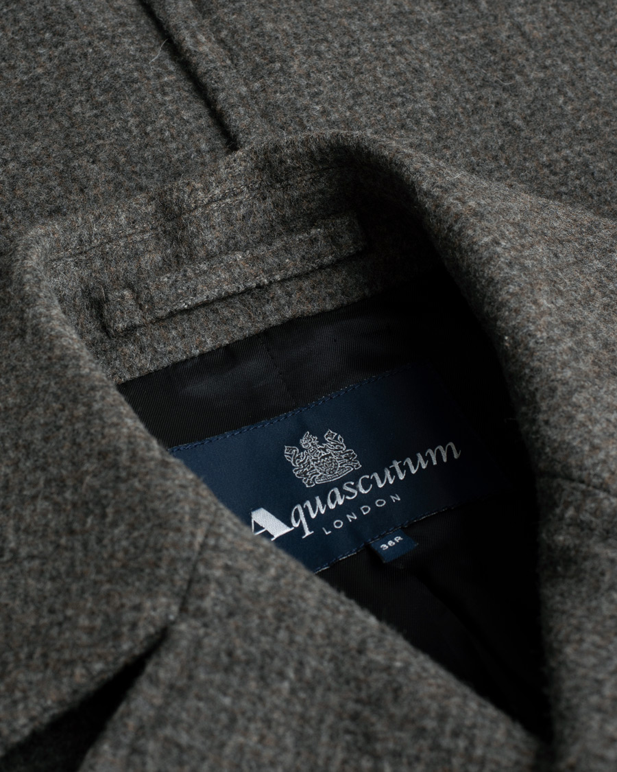 Herr | Aquascutum Double Breasted Virgin Wool Coat Grey 46 | Pre-owned | Aquascutum Double Breasted Virgin Wool Coat Grey 46