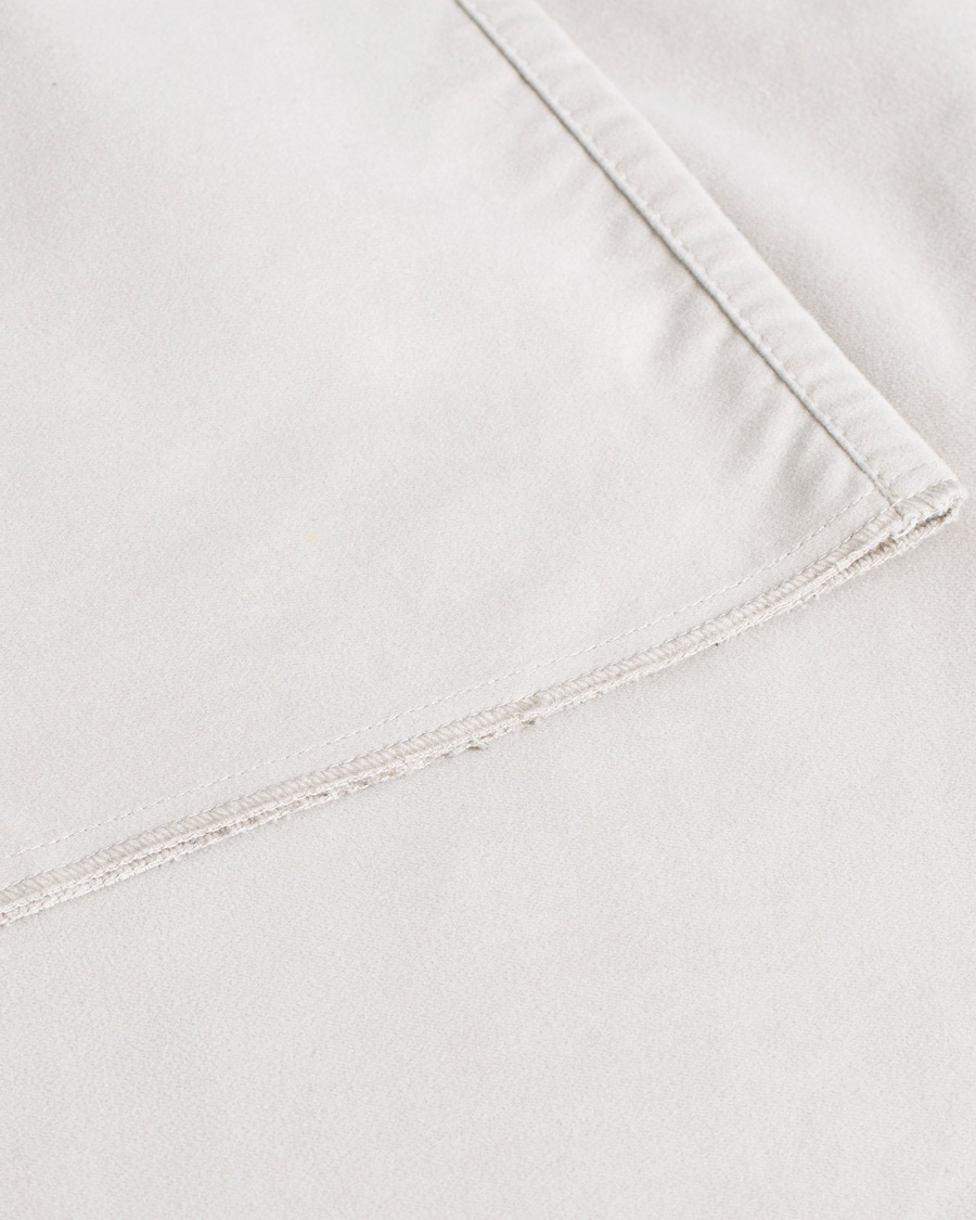 Herr | Corneliani Worsted Cotton Chinos Beige 56 | Pre-owned | Corneliani Worsted Cotton Chinos Beige 56