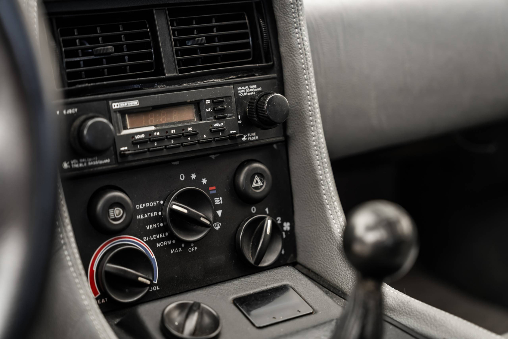 Herr | | Pre-Owned & Vintage Cars | DeLorean DMC-12 ***SOLD***