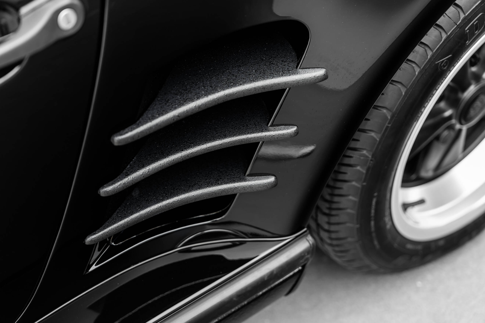 Herr | | Pre-Owned & Vintage Cars | Porsche 911 Carrera WTL Cab