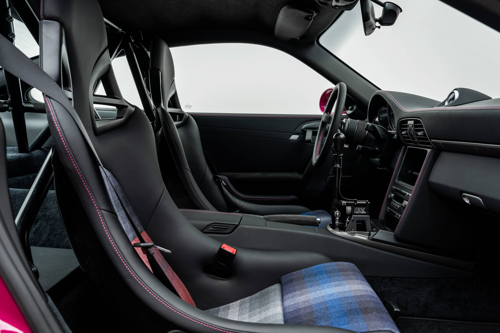 Herr | | Pre-Owned & Vintage Cars | Sport Classic - Modified Porsche 911 GT3