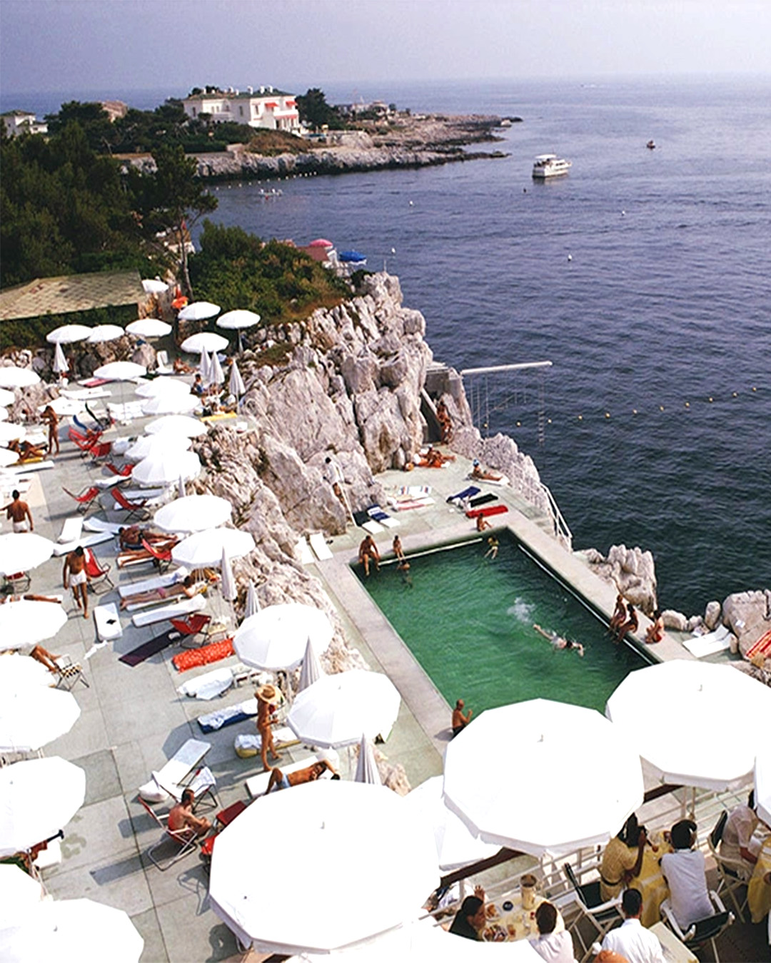 5 Stylish Destinations - And How to Dress