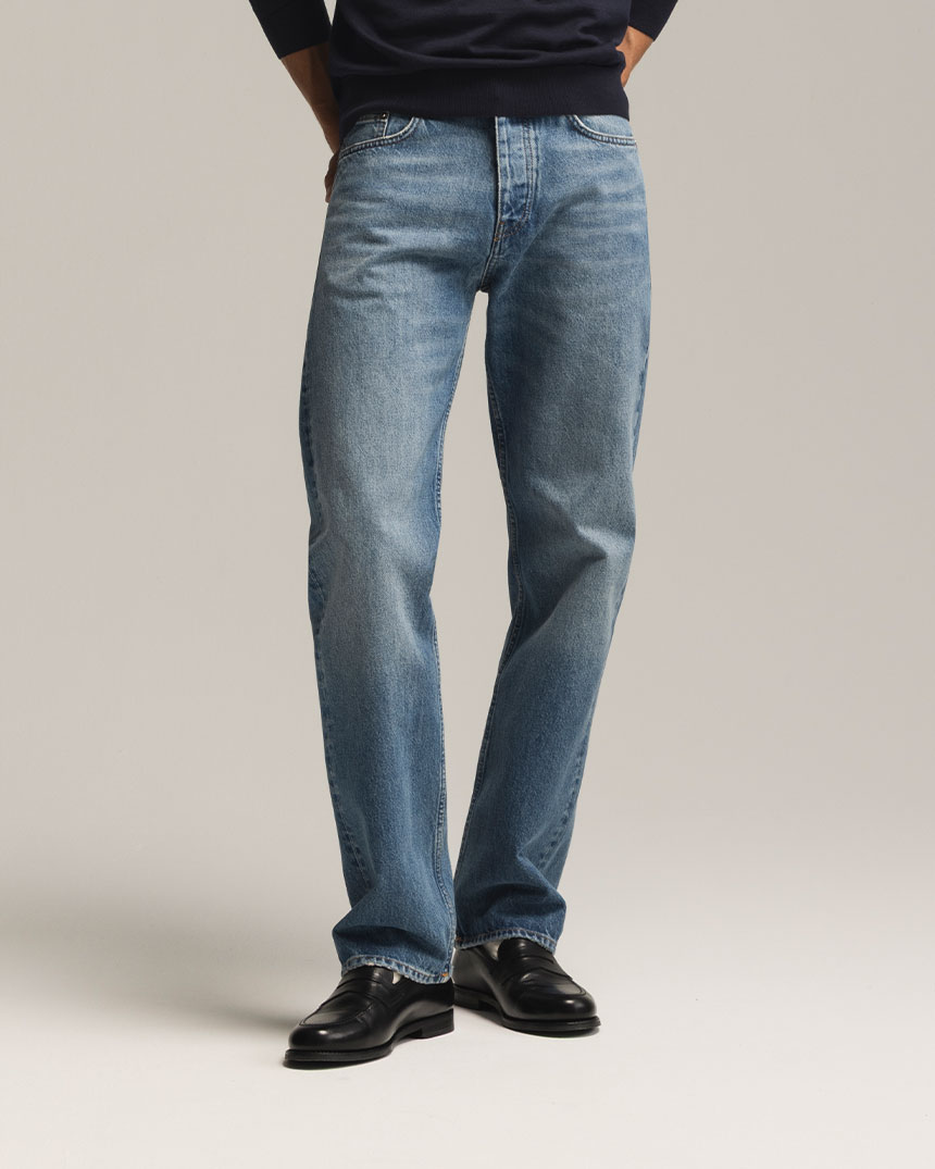 Blå jeans i klassisk stil