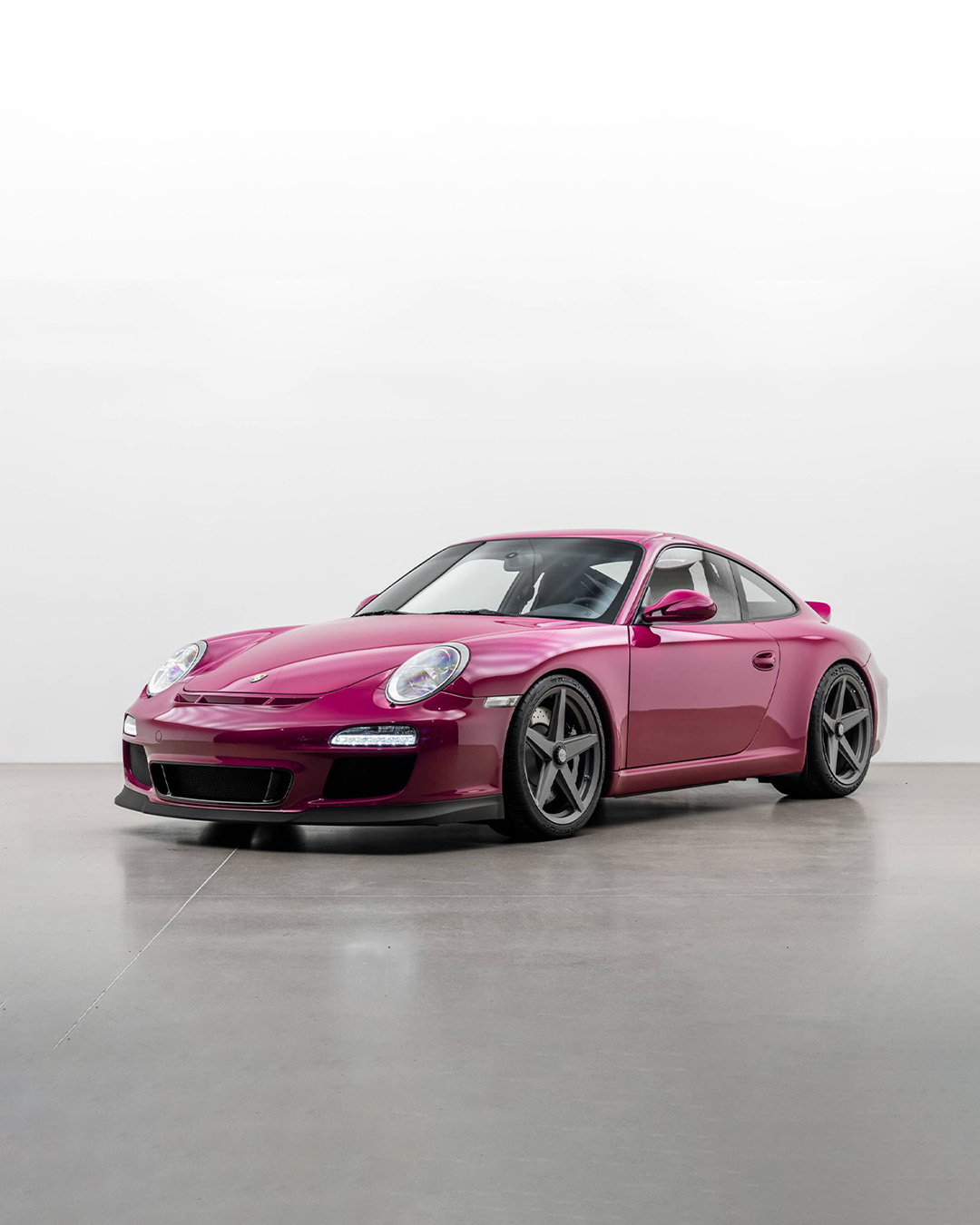 Vintage Cars i butikken: Sport Classic Basert på Porsche 911 GT3