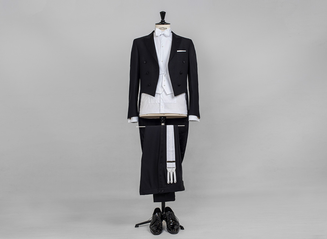 TEST DK: Dresscoden: Festdragt (kjole og hvidt)