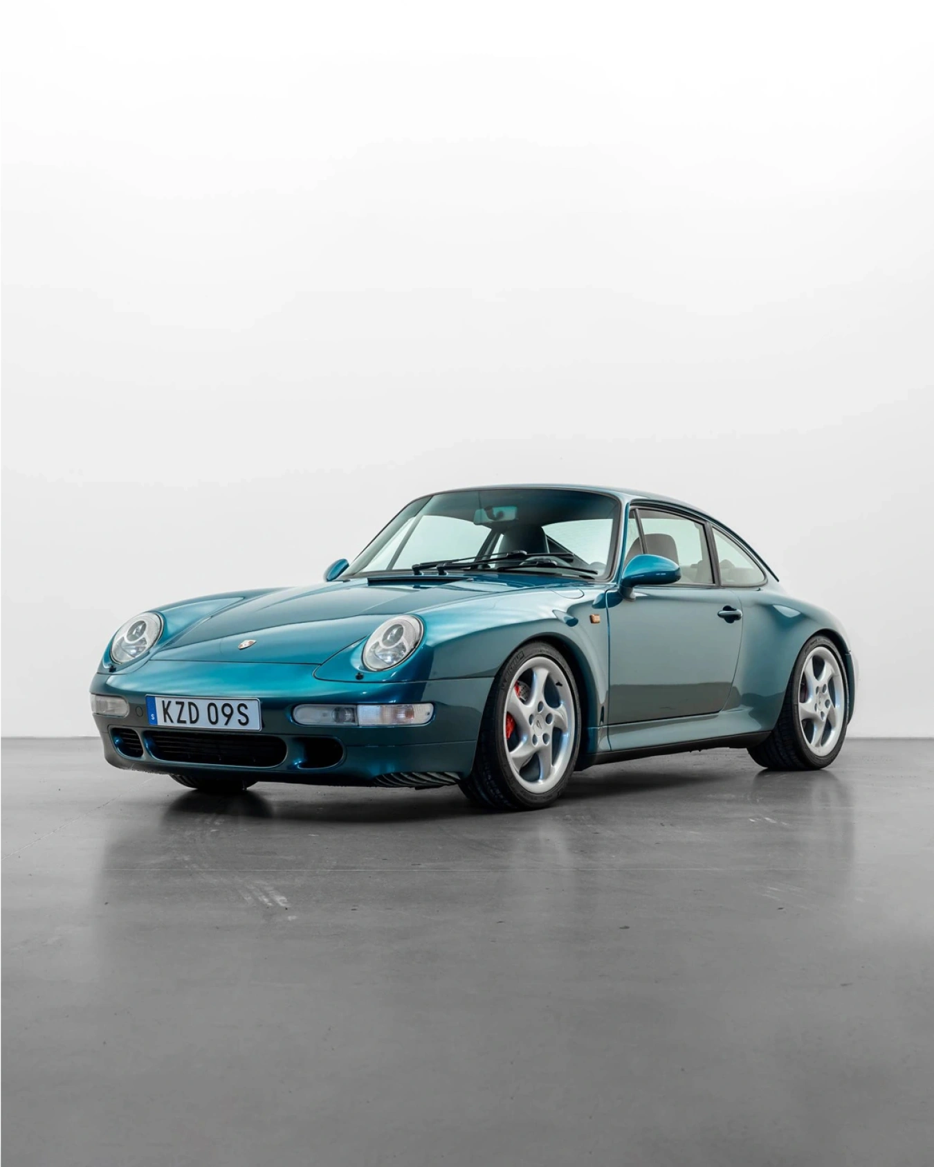 Vintage Cars i butikken: Porsche 911 Carrera 4S fra 1996